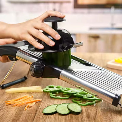 mandoline japonaise avec poussoir sécurisé
